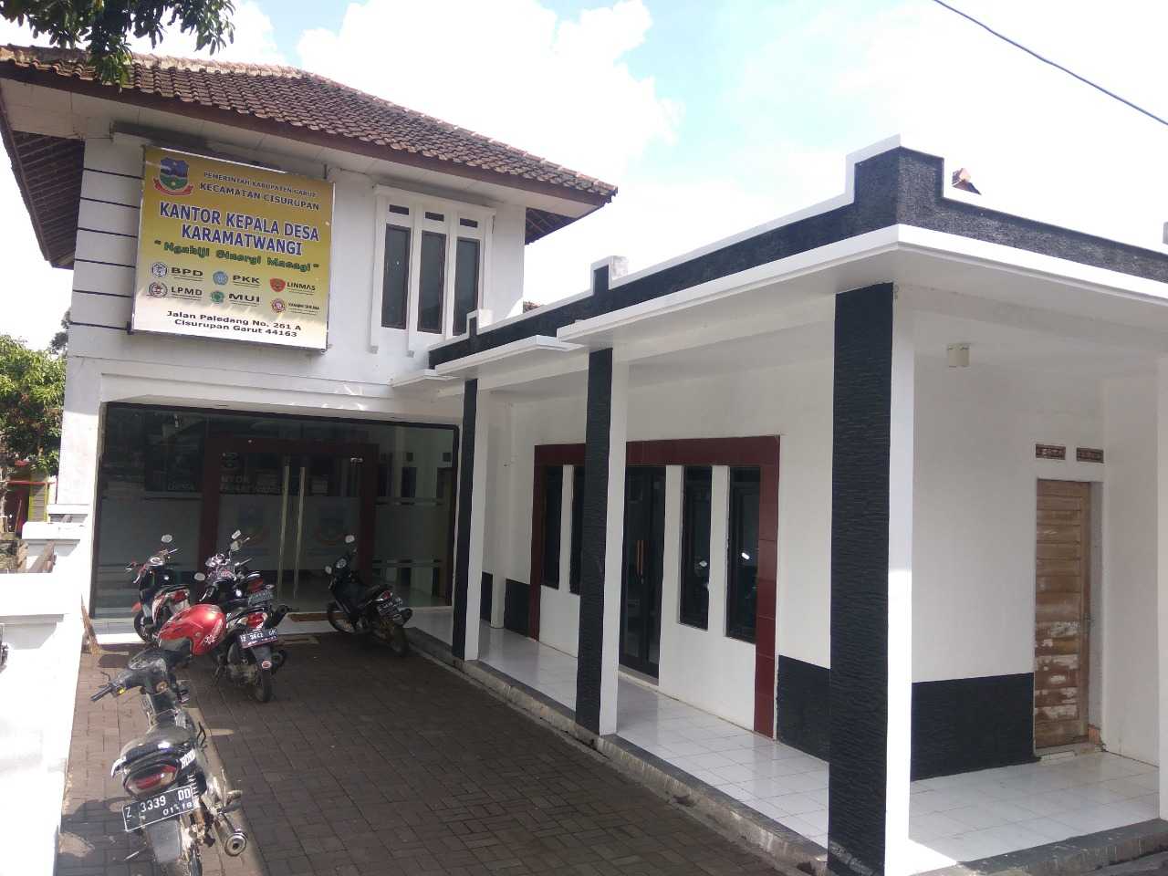kantor-desa-karamatwangi